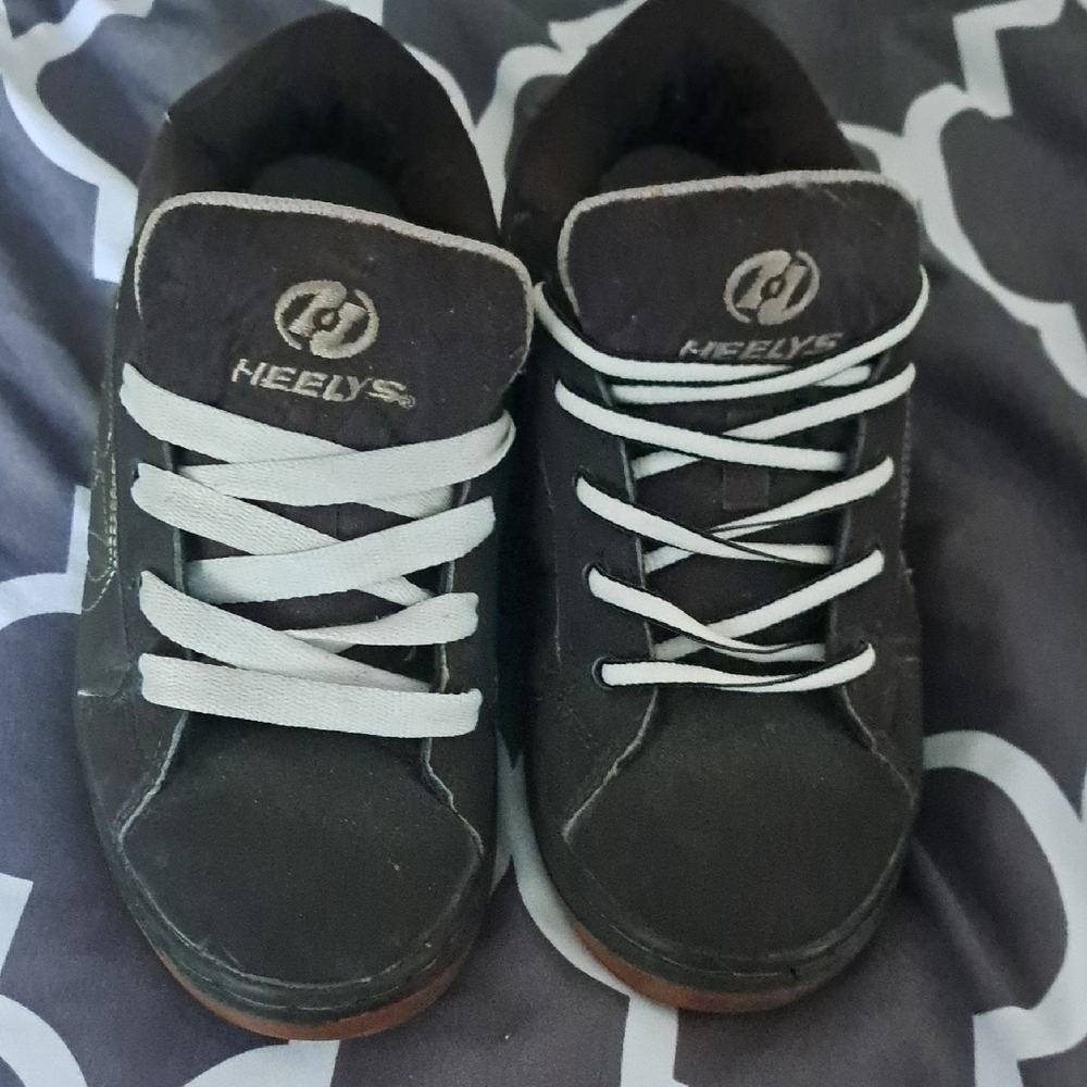 Heelys Sneakers w wheels Low-Top Design Retro